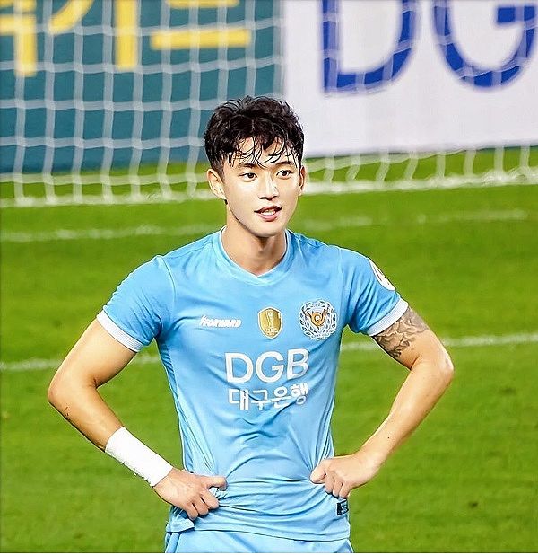 Jeong Seung-won thi đấu cho Daegu FC